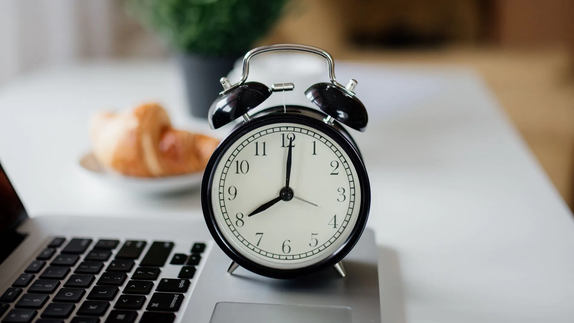 computer alarm clock
